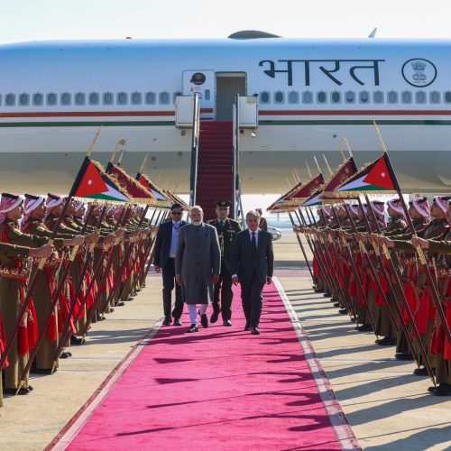 Prime Minister Narendra Modi arrived in Amman, Jordan, warmly received by Mr. @JafarHassan, Prime Minister of the Hashemite Kingdom of Jordan.