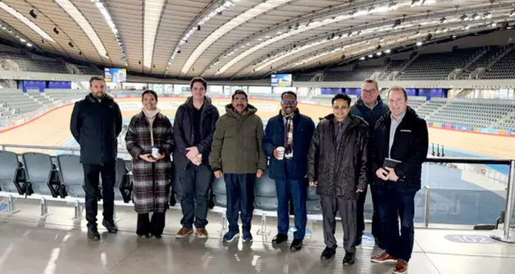 లండన్‌ పర్యటనలో మంత్రి నారాయణ..  కీలక ప్రాజెక్టుల పరిశీలన