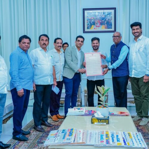 తెలంగాణ ముఖ్యమంత్రి రేవంత్ రెడ్డి ని కలిసిన అమెరికన్ తెలుగు అసోసియేషన్ (ATA) ప్రతినిధులు. జూలై 31- ఆగస్టు 2 వరకు వరకు మేరీల్యాండ్ బాల్టిమోర్ లో జరిగే 19వ ఆటా మహాసభలకు హాజరుకావాలని ఆహ్వానించారు