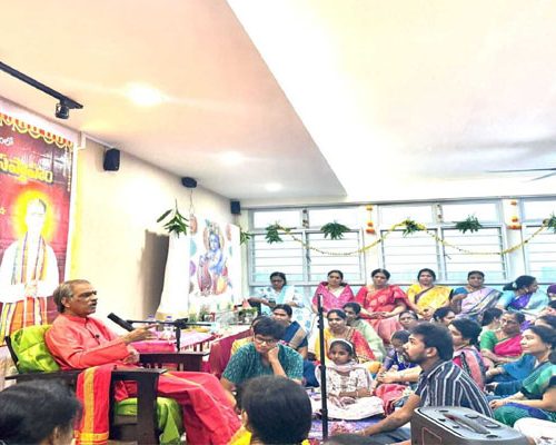 సింగపూర్: మహాసహస్రావధాని బ్రహ్మశ్రీ వద్దిపర్తి పద్మాకర్ ఆధ్వర్యంలో ఘనంగా భాగవత సప్తాహం